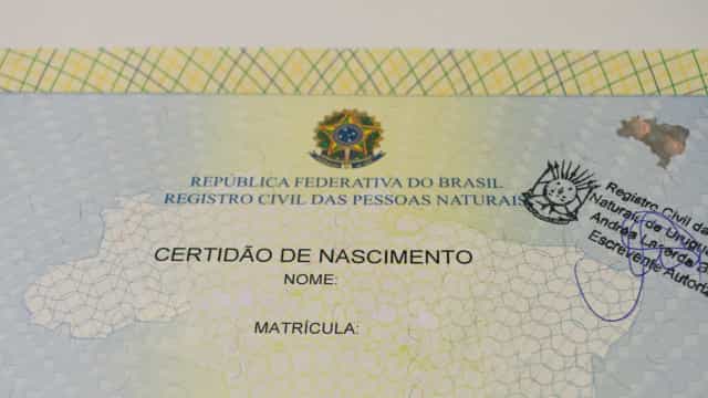 Mais de 100 mil crianças não receberam o nome do pai este ano