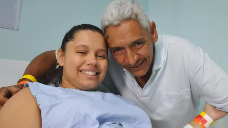 Pai doa rim para filha: ‘Me deu a vida duas vezes’
