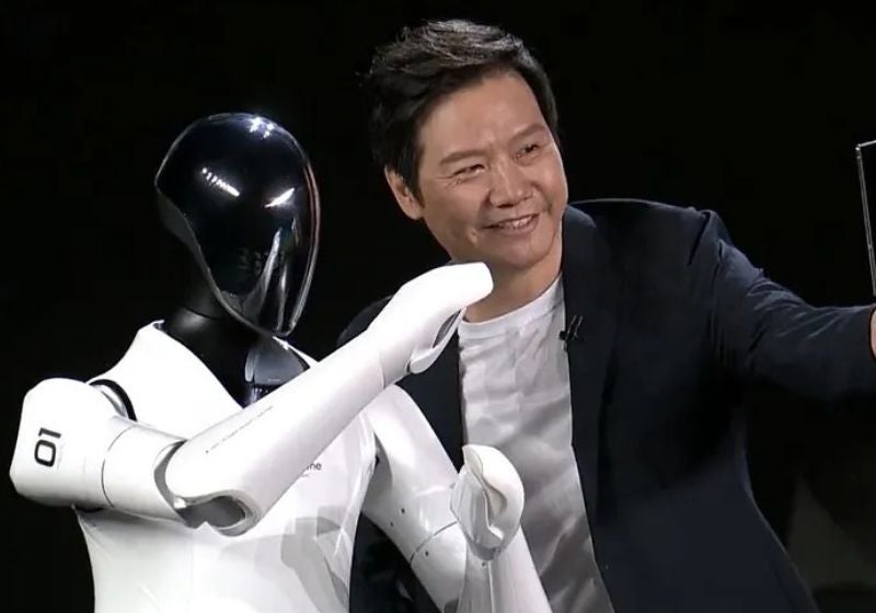 Novo robô humanoide reconhece tristeza e ‘consola’ pessoas