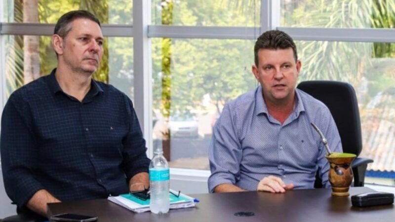 Sorriso: prefeito debate com empresas início da construção de canal garantindo trafegabilidade