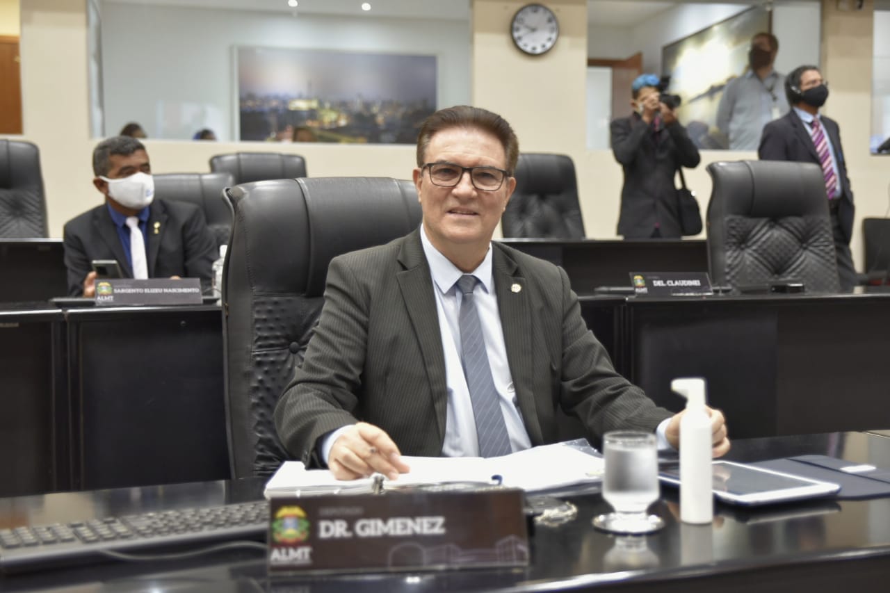 Em defesa de políticas públicas para mulheres