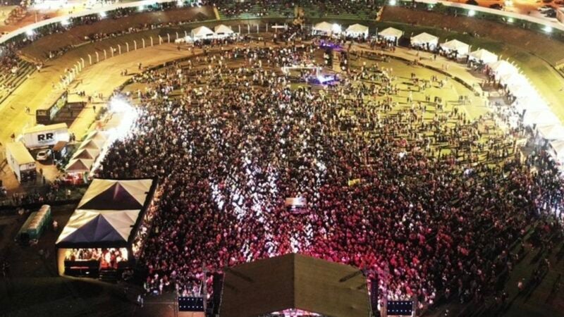 Festeja Sinop começa com show de Raça Negra e organização estima 25 mil pessoas