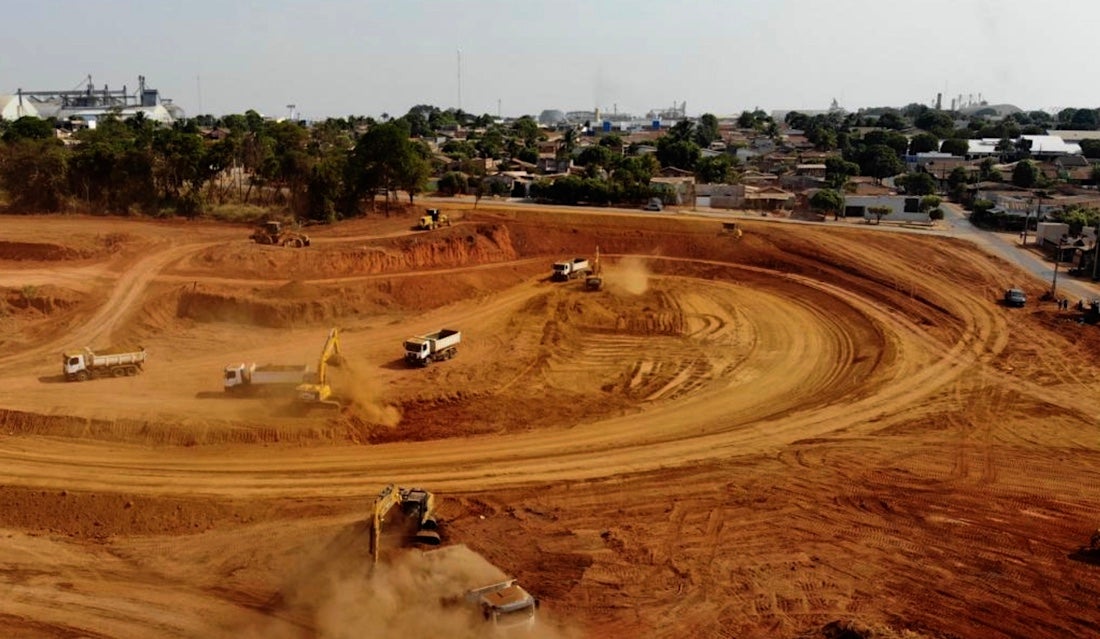 Obras de lago, pista de caminhada e abertura de rua ligando bairros em Sorriso ficam prontas até dezembro