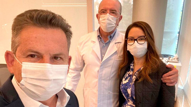 Stents são removidos e primeira dama Virginia Mendes retorna para Cuiabá
