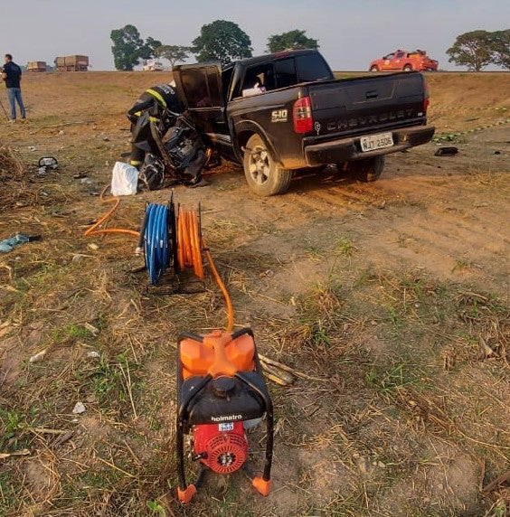 Homem morre após colidir S-10 em poste na BR-163 entre Guarantã do Norte e Matupá