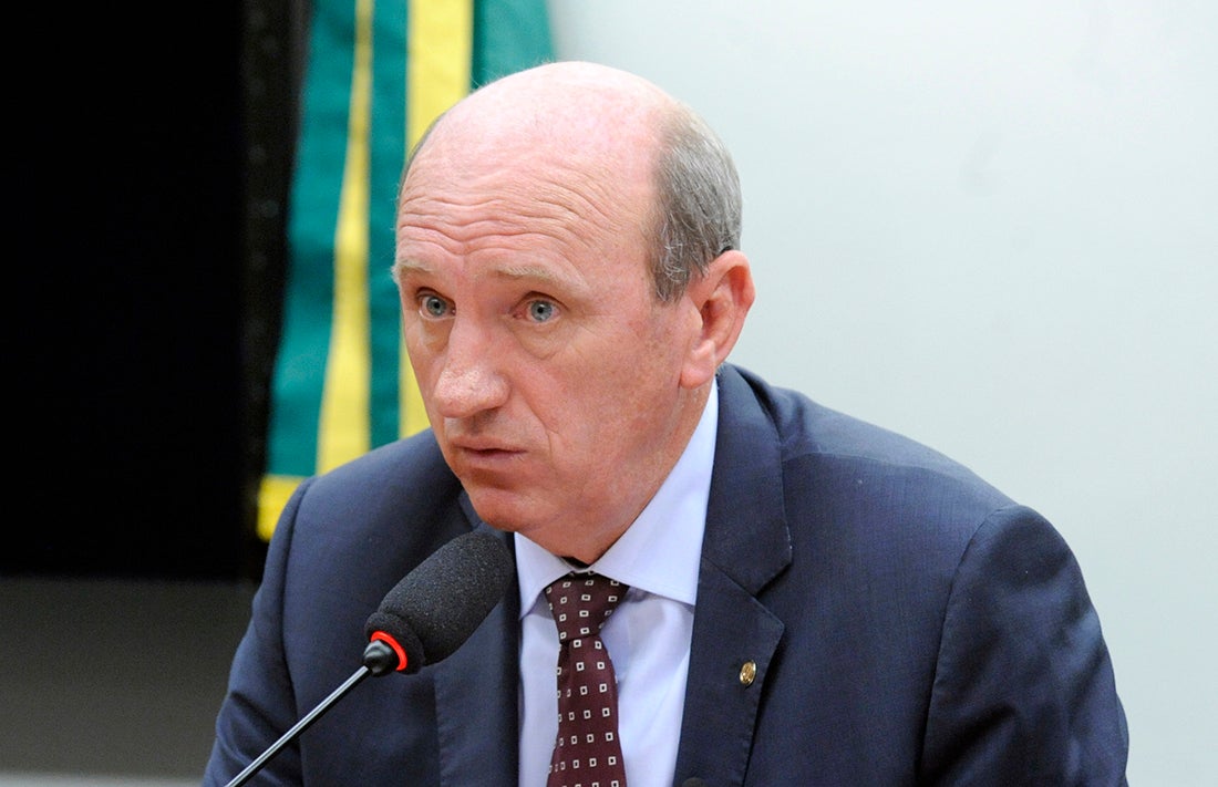 Julgamento para conceder registro de candidatura a Geller é adiado no TRE; 3 votos favoráveis