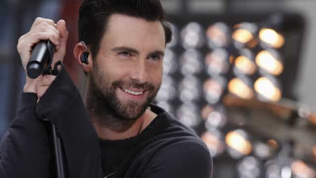 Adam Levine abre o jogo sobre suposto affair com modelo