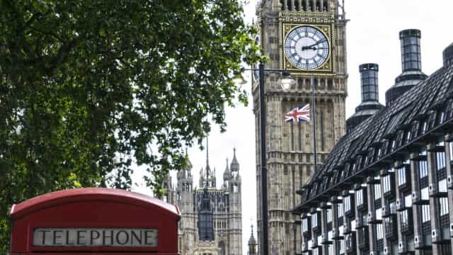 Reino Unido reage a referendos de anexação e anuncia novas sanções contra a Rússia