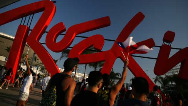 Jornalista diz que foi enforcado por seguranças do Rock in Rio por racismo