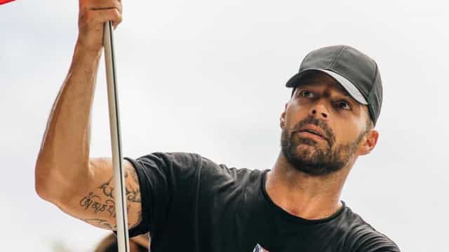 Ricky Martin enfrenta nova acusação de agressão sexual; advogado nega