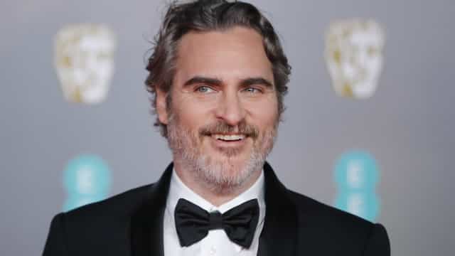 Joaquin Phoenix só estrelou ‘Sinais’ após saída de Mark Ruffalo; entenda