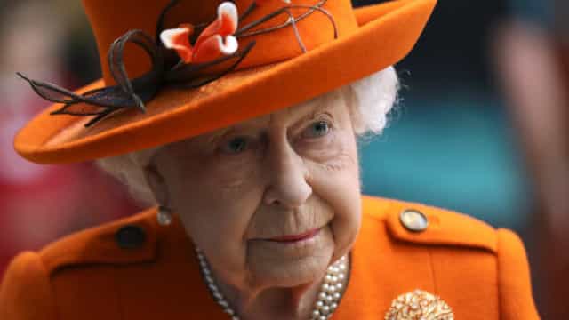 Times do Campeonato Inglês lamentam morte da rainha Elizabeth II