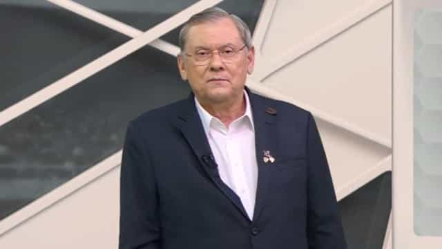 Milton Neves sugere que seguidores olhem bumbum de jogadora e é cancelado