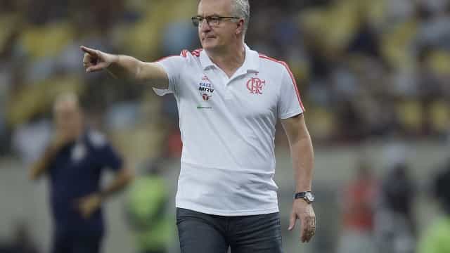 Dorival aponta Flamengo ‘maduro’ após classificação para duas finais