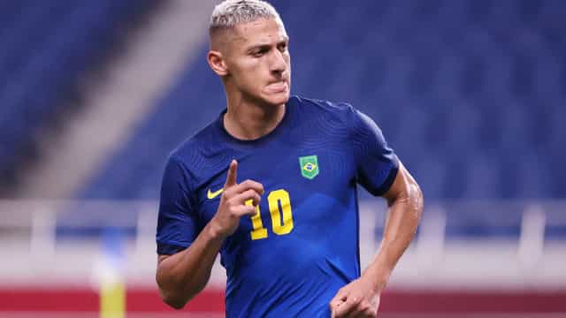 Richarlison critica uso de camisa da seleção como símbolo político
