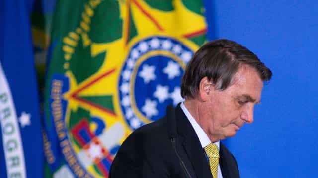 Itamaraty prepara ida de Bolsonaro para velório da rainha Elizabeth 2ª