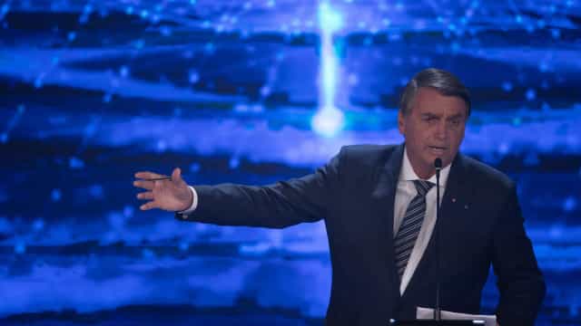 Fome, inflação e informalidade desafiam discurso de Bolsonaro sobre ‘economia pujante’