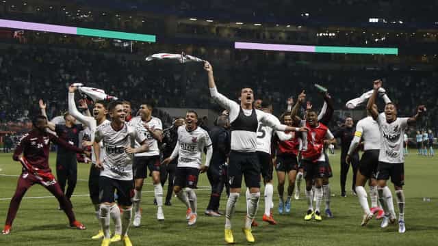 Palmeiras empata com o Athletico-PR e está eliminado da Copa Libertadores