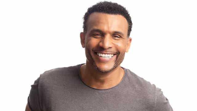 Morre o ator David A. Arnold, da série ‘Fuller House’, aos 54 anos