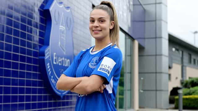 Melhor brasileira da Europa, Gio Queiroz é emprestada ao Everton pelo Arsenal