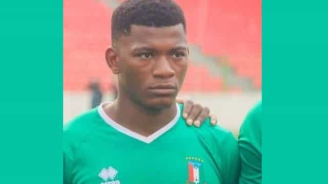 Jogador de 23 anos morre após desmaiar durante treino com seleção