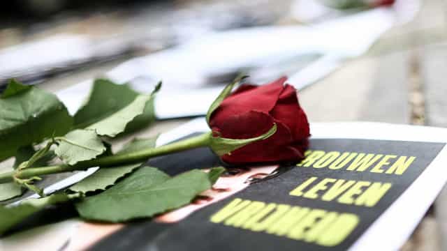 Iranianos em SP protestam contra morte de Mahsa Amini e pedem fim de regime islâmico