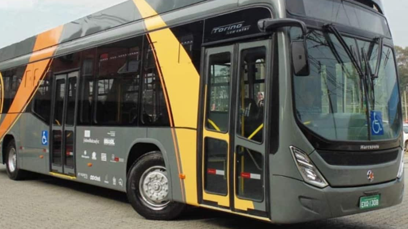 Ônibus brasileiro movido a energia solar já rodou mais de 100 mil KM