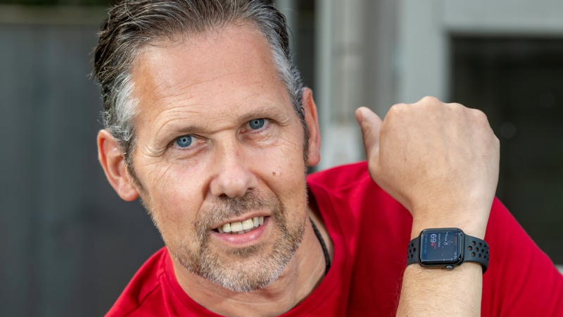 Smartwatch salva homem de parada cardíaca. Avisou que coração estava parando
