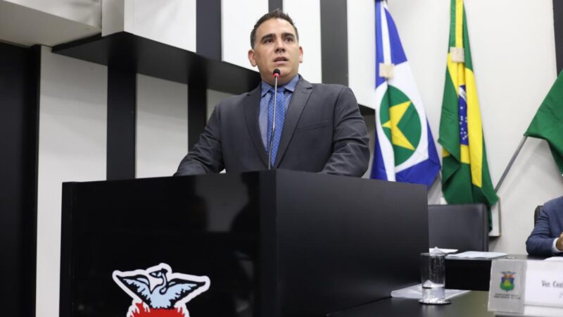 Câmara de Cuiabá cassa mandato de vereador Paccola por morte de agente