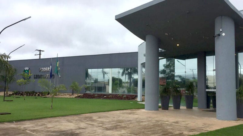 Câmara dá aval para prefeitura contratar 300 profissionais temporários em Sinop