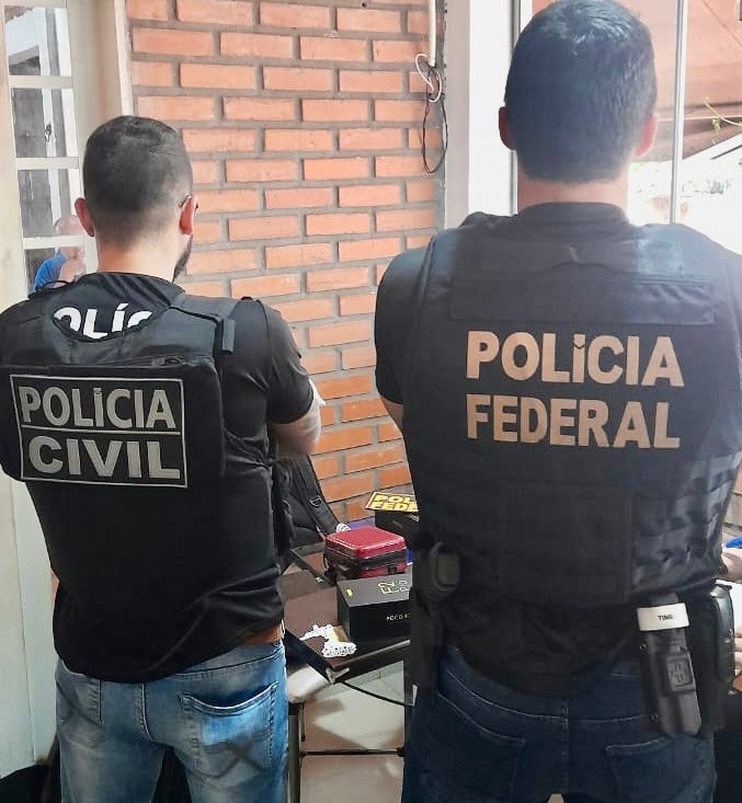 Polícia faz em Cuiabá operação contra fake news contra candidato, apreende celulares e pen drives