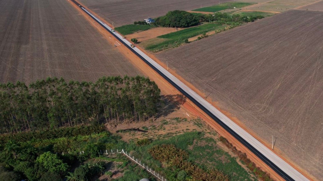 Sinop: prefeito inaugura asfaltamento em bairro e na Estrada Brígida