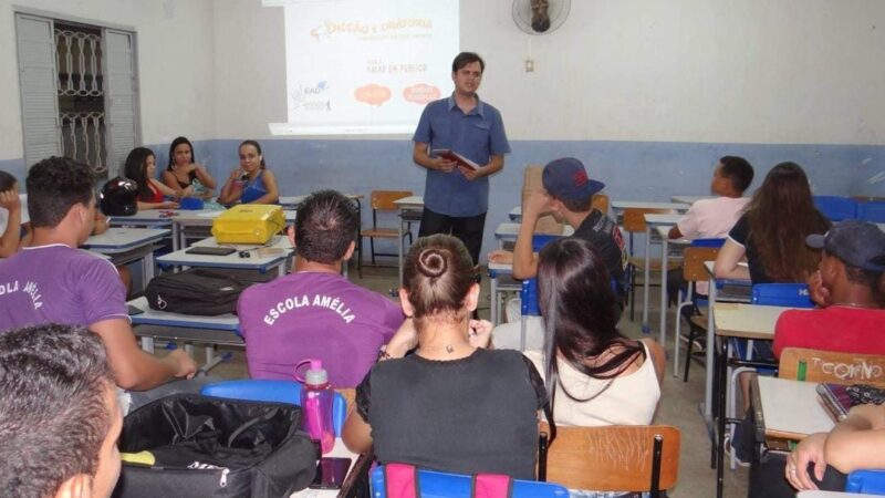 Thiago Silva destaca a atuação na valorização dos professores de Mato Grosso