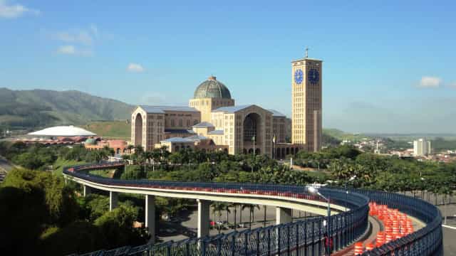 Celebração de dia de Nossa Senhora Aparecida voltará a ser presencial
