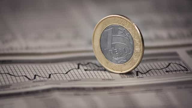 Juros altos e investimentos pressionam endividamento das empresas na Bolsa