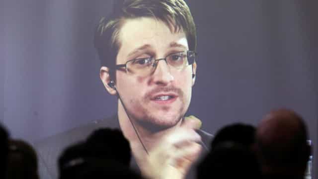 Exilado por Putin, Snowden declara apoio a Lula