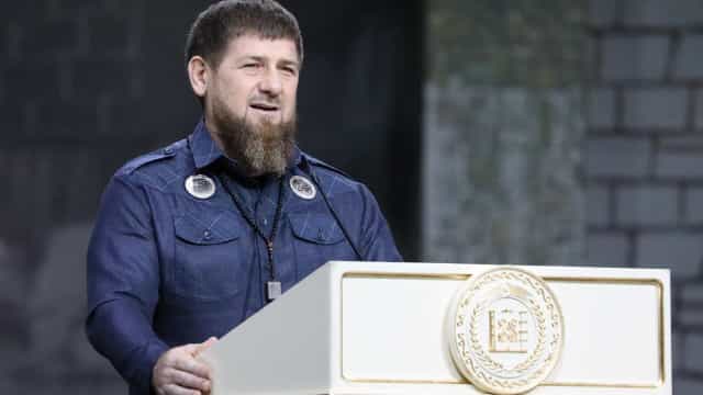 Líder checheno anuncia que vai enviar os filhos menores para a guerra