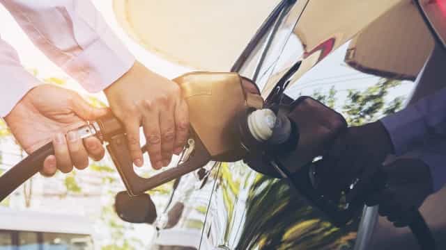 Defasagem da gasolina e do diesel volta a pressionar preços internos, diz Abicom