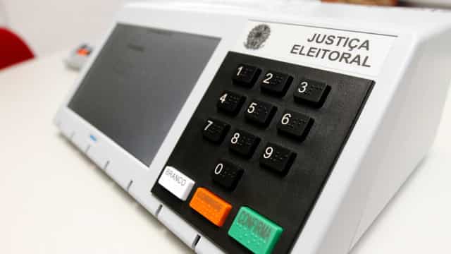 Carona, boca de urna e propaganda: saiba o que é proibido no dia das eleições