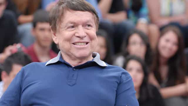 Boni, ex-diretor da Globo, sofre infarto durante voo e está internado nos EUA