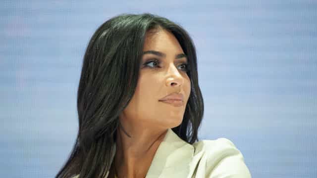 Kim Kardashian mantém distância de Kanye West após ataques do ex
