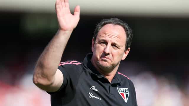 Ceni desconversa sobre permanência e joga decisão para a direção do São Paulo