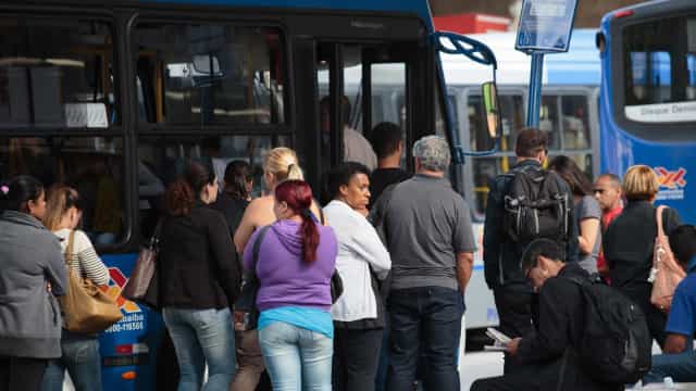 Capitais e Distrito Federal terão passe livre para os eleitores