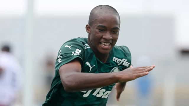 Endrick é destaque na imprensa europeia após gol pelo Palmeiras: ‘Fenômeno’