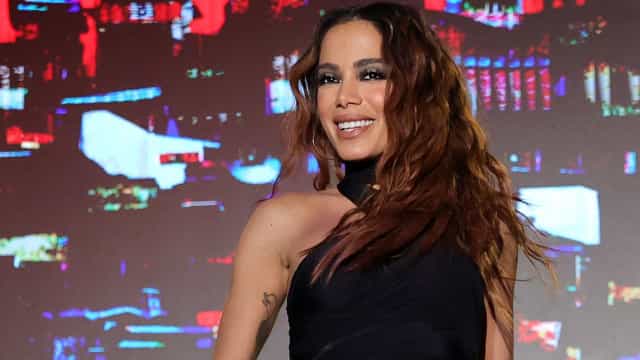 Anitta agradece fãs após vencer três categorias do Prêmio Multishow