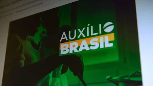 Auxílio Brasil é pago hoje a beneficiários de NIS final 2