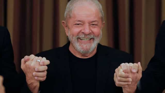 TSE manda Jovem Pan dizer que Lula é inocente