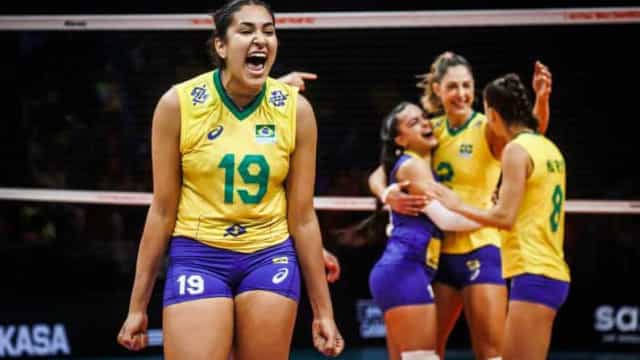 Brasil bate China de virada na última partida da 1ª fase do mundial feminino de vôlei