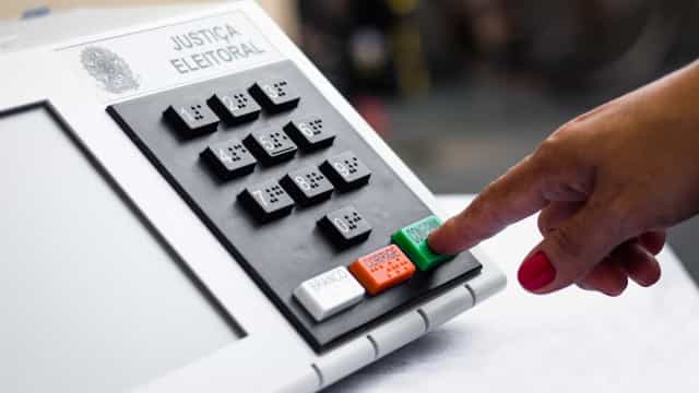 Empresário suspeito de coagir funcionárias a filmar voto diz que ‘estava brincando’
