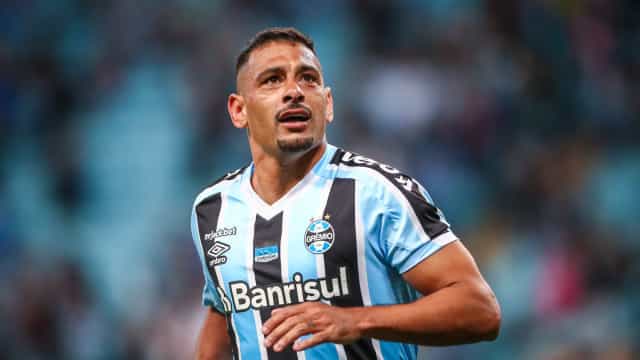 Grêmio sofre gol no fim e lamenta empate com o Londrina fora de casa pela Série B
